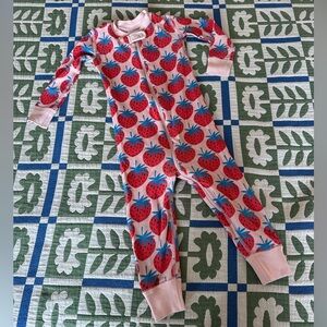 Hanna Zip Pajamas - strawberries